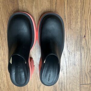 Bottega Veneta Black and Pink Clogs/Mules